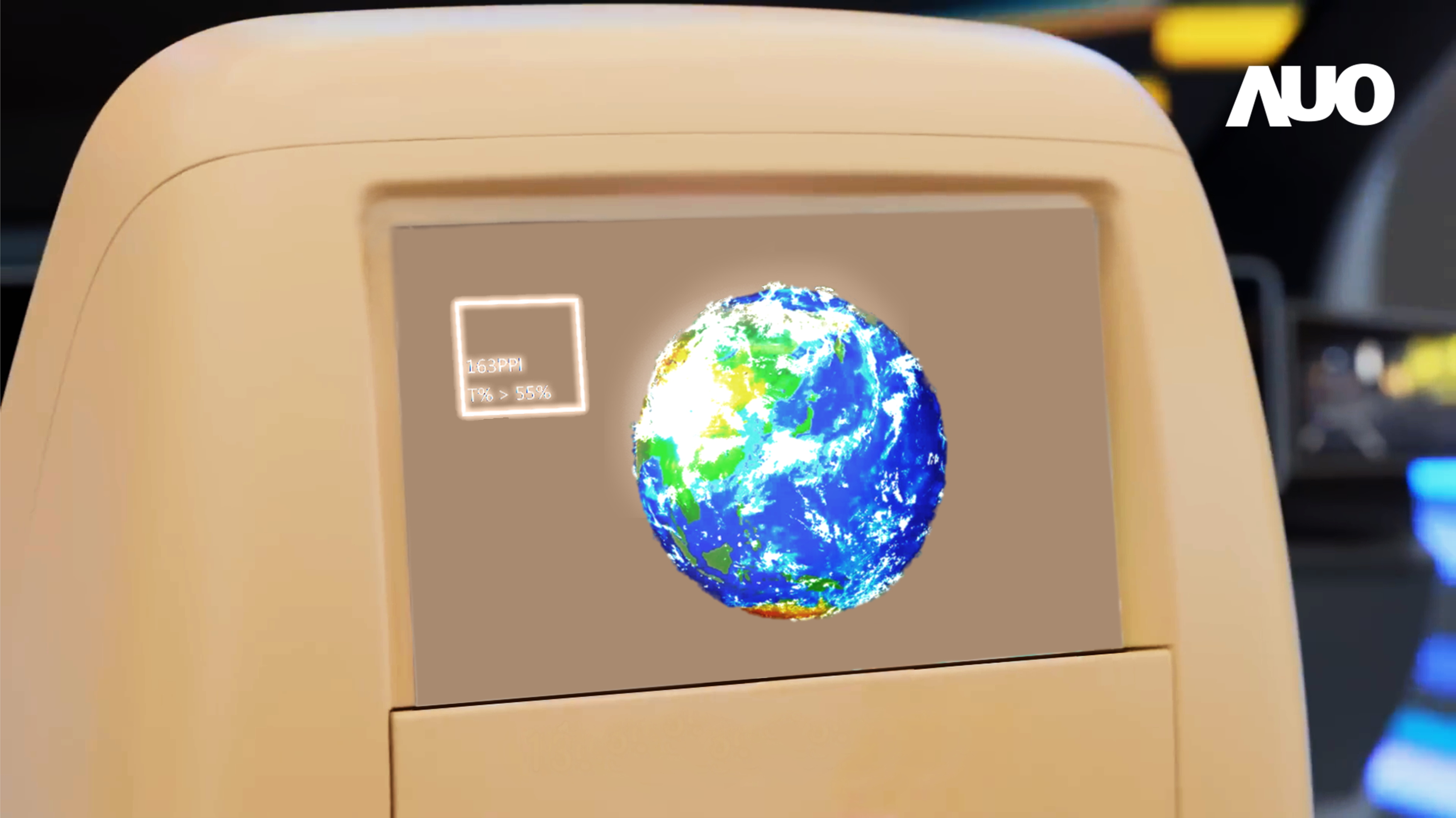 友达突破设计与制程挑战，推出全球最高分辨率163ppi的13.5吋透明Micro LED面板，并积极布局智能车市场，以期拓展透明显示应用的可能性