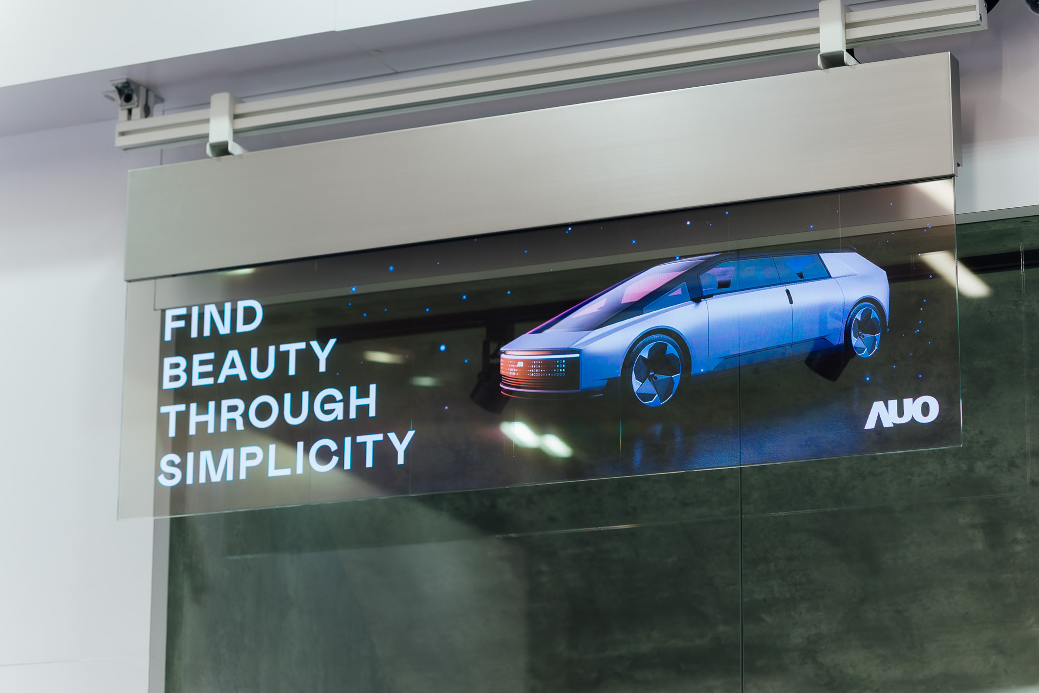 The 54-inch Transparent Micro LED Signage features high brightness and transparency, with unlimited modular tiling to suit a wide range of spaces. It creates an immersive atmosphere that blends technology and aesthetics, making it ideal for flagship stores, exhibition venues, and other diverse settings.